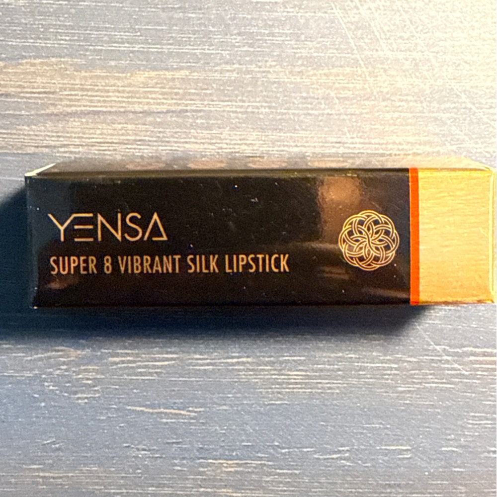 Yensa Super 8 Vibrant Silk Lipstick - Free Spirit